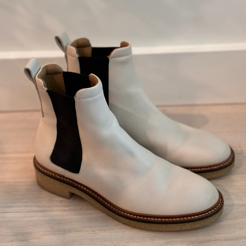 Chelsea Boot - Picture 3 of 5